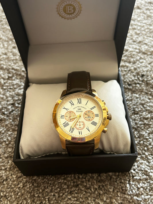 boxed vintage style men's watch