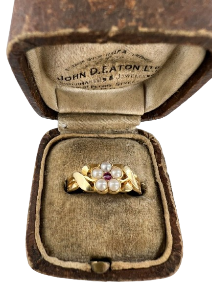 Vintage 18 Ct Gold Ring with Ruby and Pearls Size O
