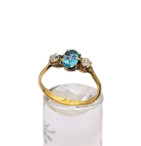 Vintage 18 Ct Gold Ring Blue Topaz Diamonds Size P